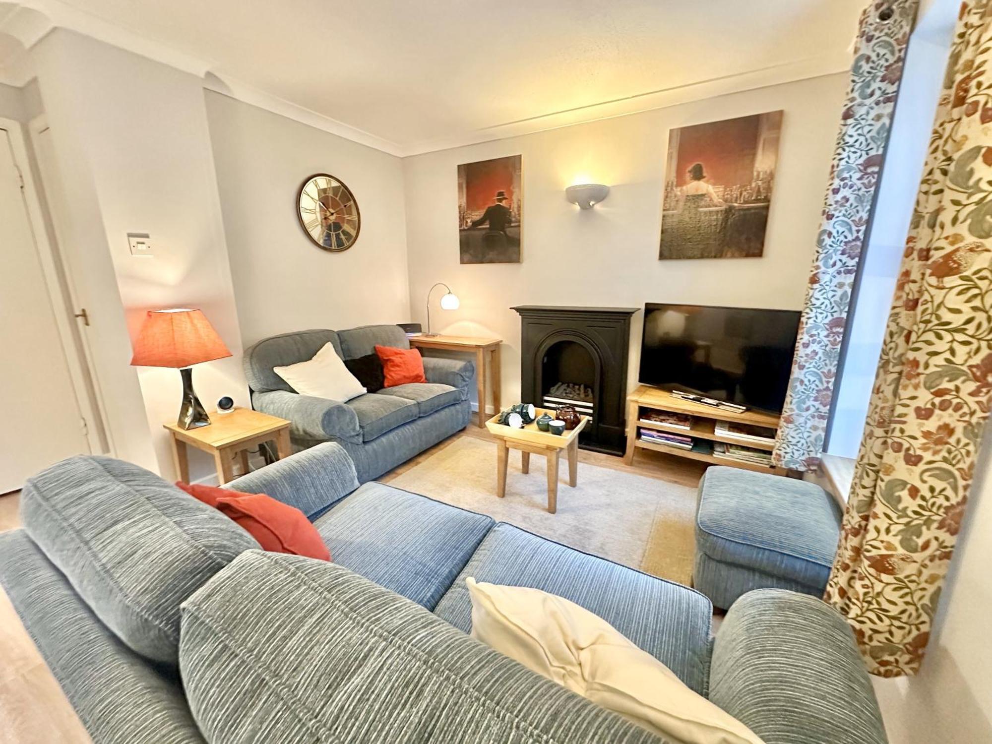 New Tower House - At 10 Pear Tree Court With Parking York