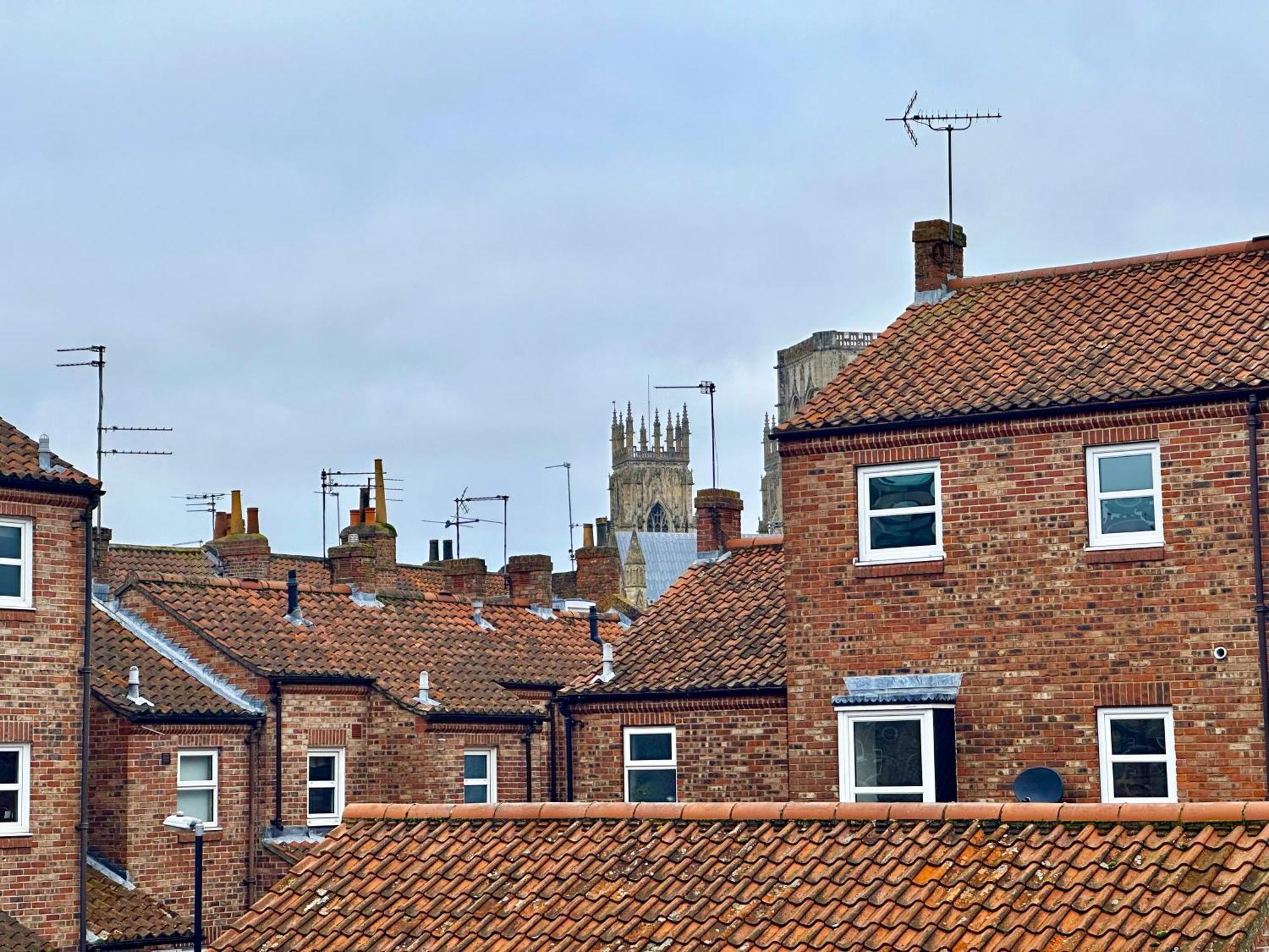 New Tower House - At 10 Pear Tree Court With Parking York