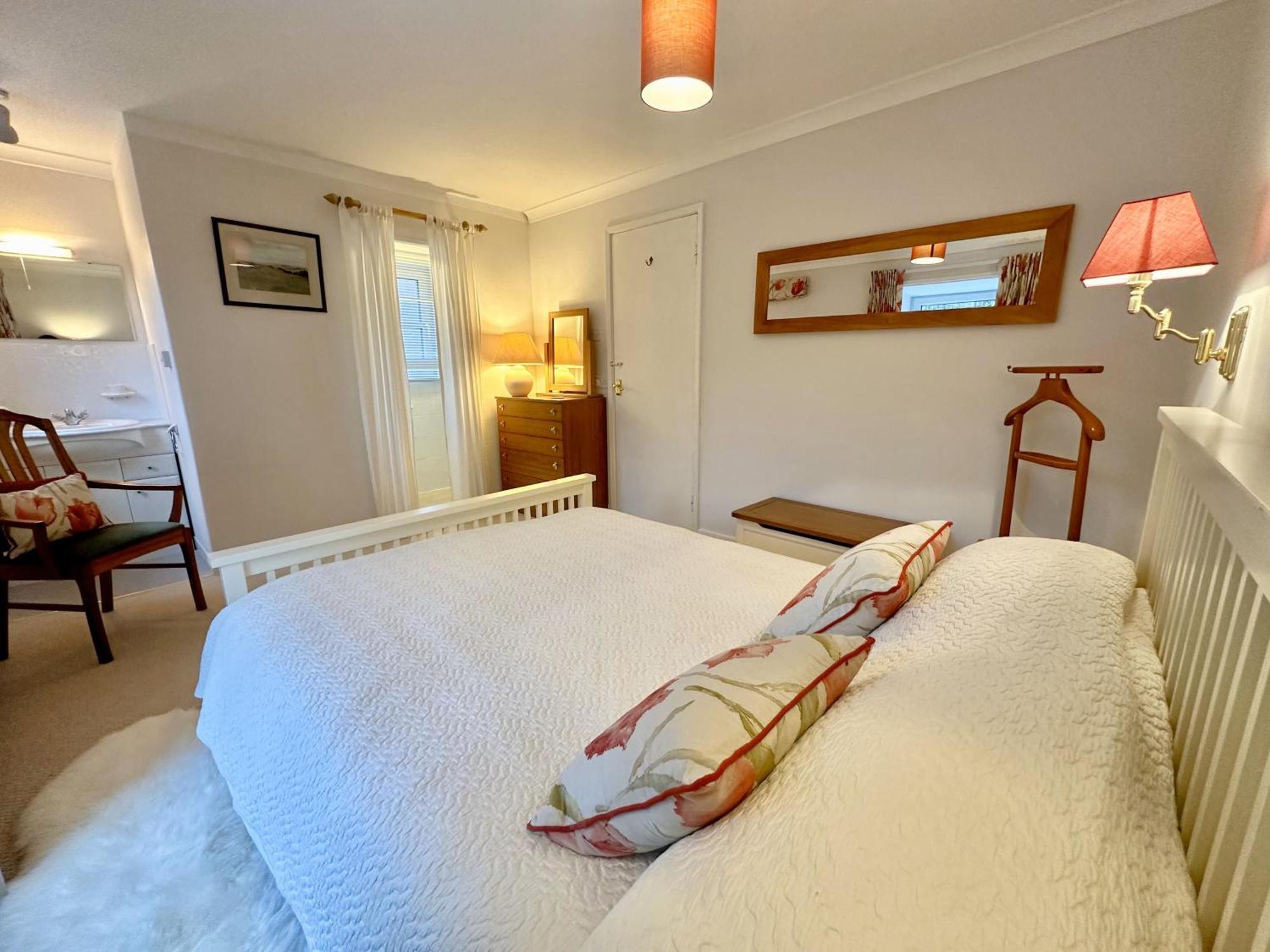 Casa vacanze New Tower House - At 10 Pear Tree Court With Parking York