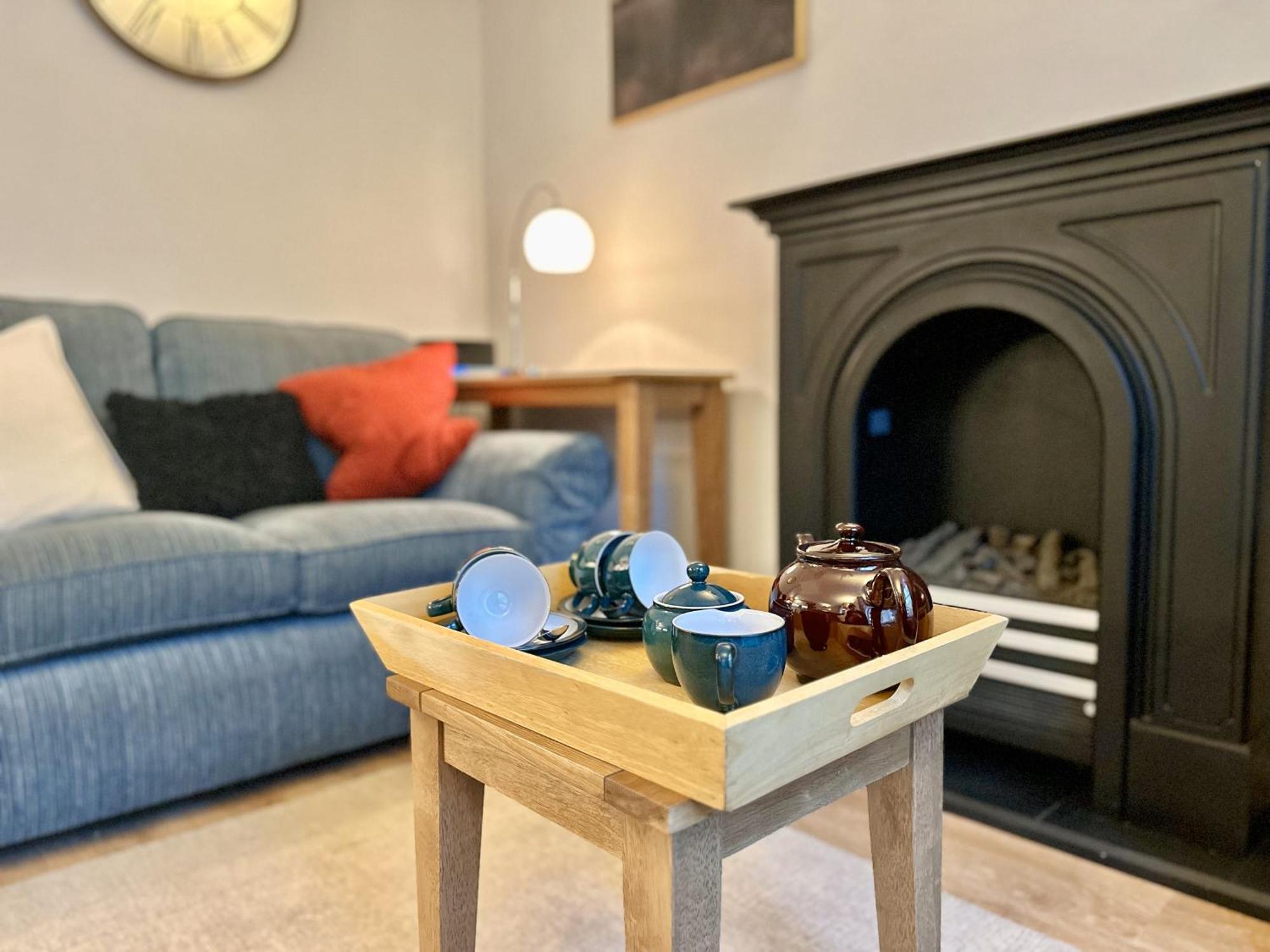 New Tower House - At 10 Pear Tree Court With Parking York